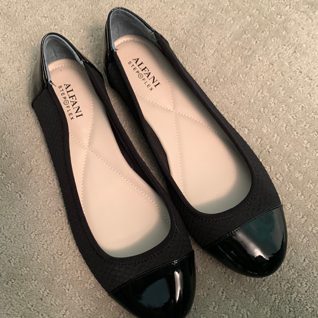 Brand New Alfani Step N Flex Flats Brand New Alfani Step N Flex Flats